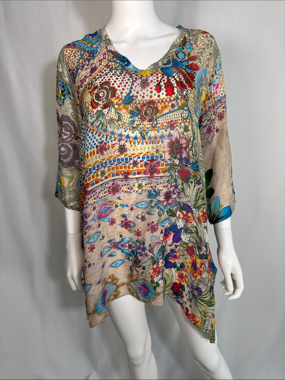 Johnny Was Multicolor Floral V-Neck Tunic Size Small